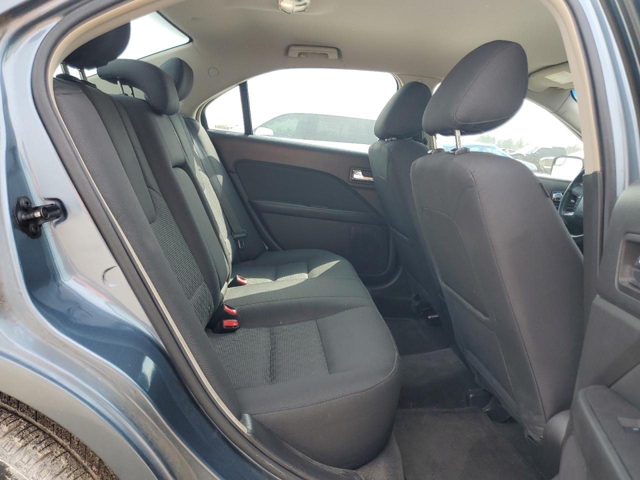 2011 Ford Fusion VIN 3FAHP0HA2BR293517 Copart auction photo, front end / minor dent/scratches damage thumbnail 10