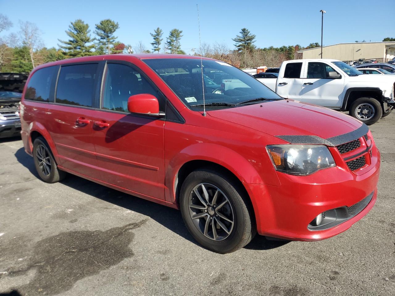 2016 Dodge Caravan VIN 2C4RDGEG6GR243354 Copart auction photo, rear end / minor dent/scratches damage thumbnail 4
