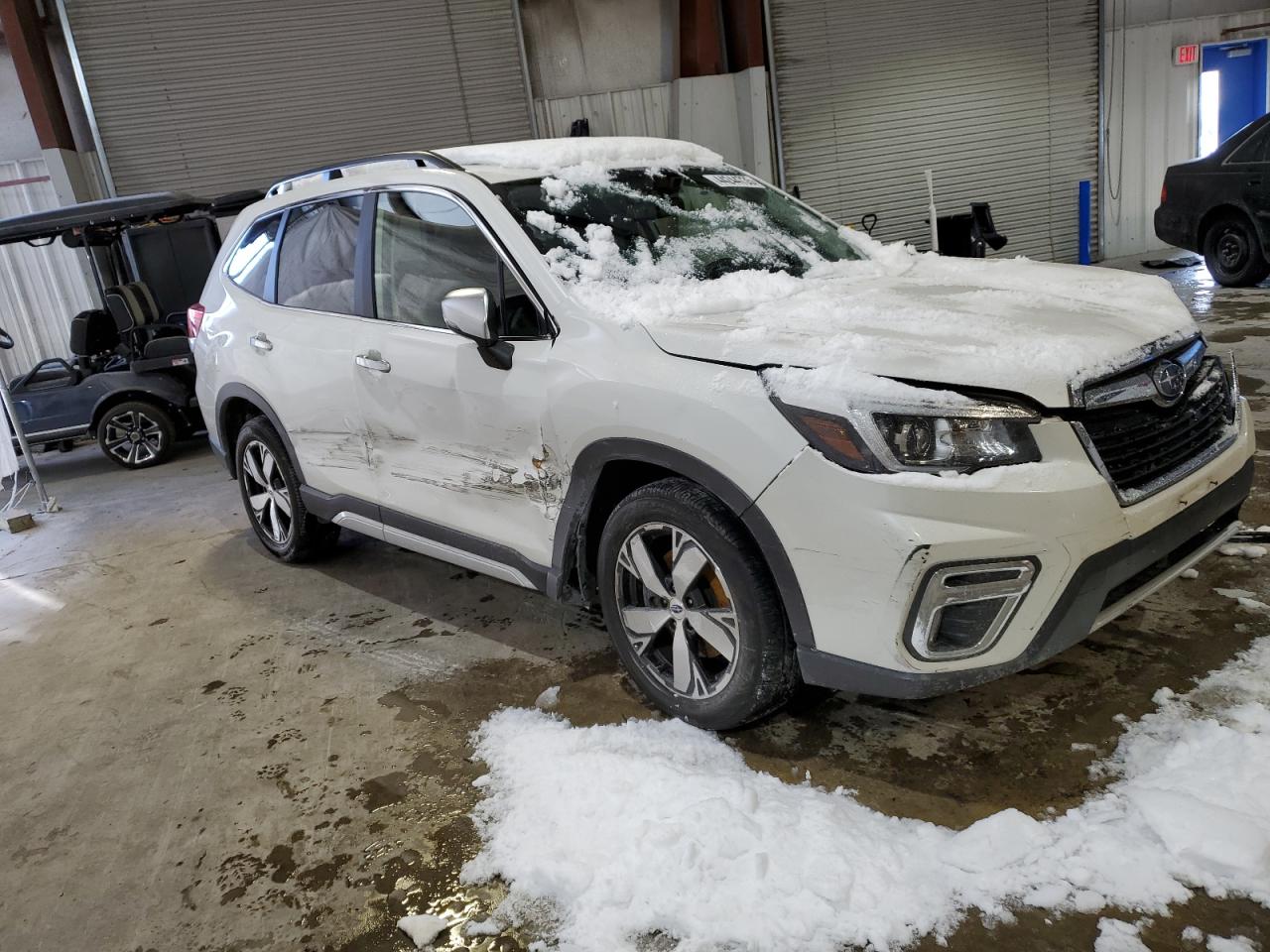 2019 Subaru Forester VIN JF2SKAWC1KH428398 Copart auction photo, front end / side damage thumbnail 4
