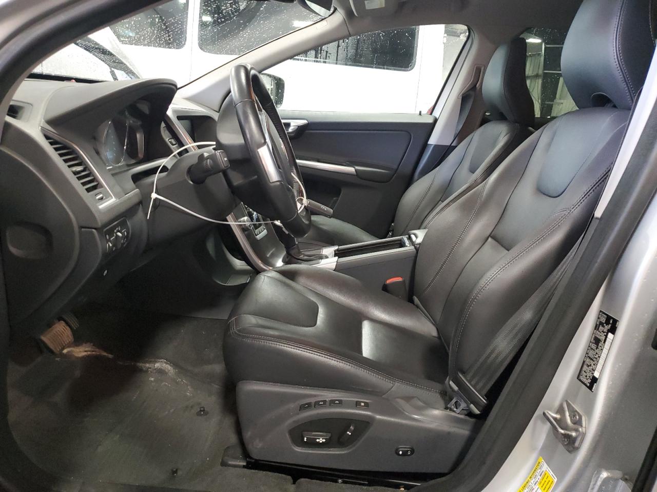 2015 Volvo XC60 VIN YV4612RM8F2759563 Copart auction photo, rear end damage thumbnail 7