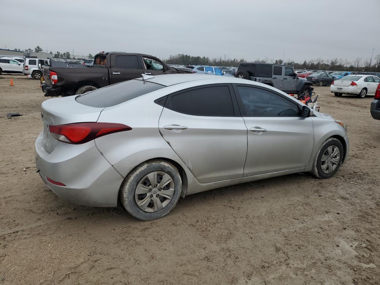 2016 Hyundai Elantra VIN 5NPDH4AE7GH677054 Copart auction photo, all over / minor dent/scratches damage thumbnail 3