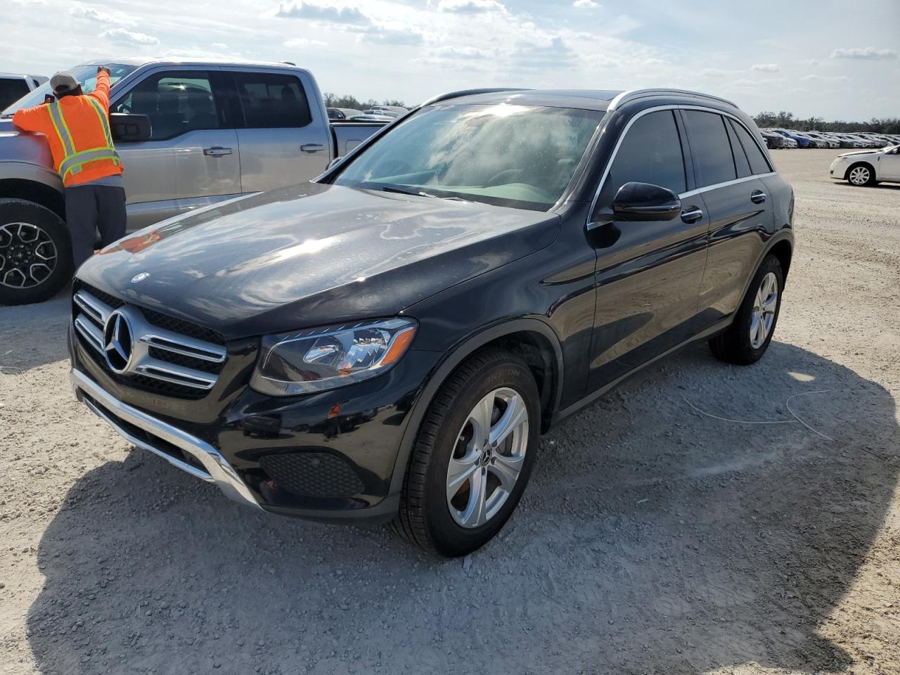 2017 Mercedes-Benz GLC VIN WDC0G4JB5HF247097