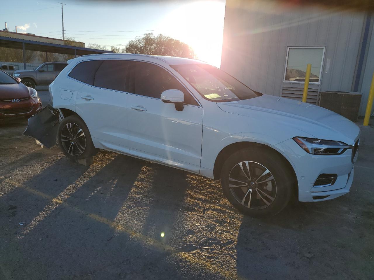 2019 Volvo XC60 VIN LYVBR0DK4KB297497 Copart auction photo, rear end damage thumbnail 4