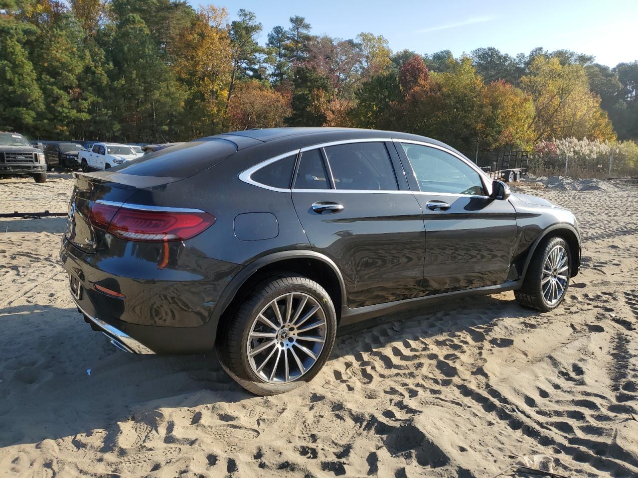 2021 Mercedes-Benz GLC VIN W1N0J8EB8MF891527 Copart auction photo, front end / minor dent/scratches damage thumbnail 3
