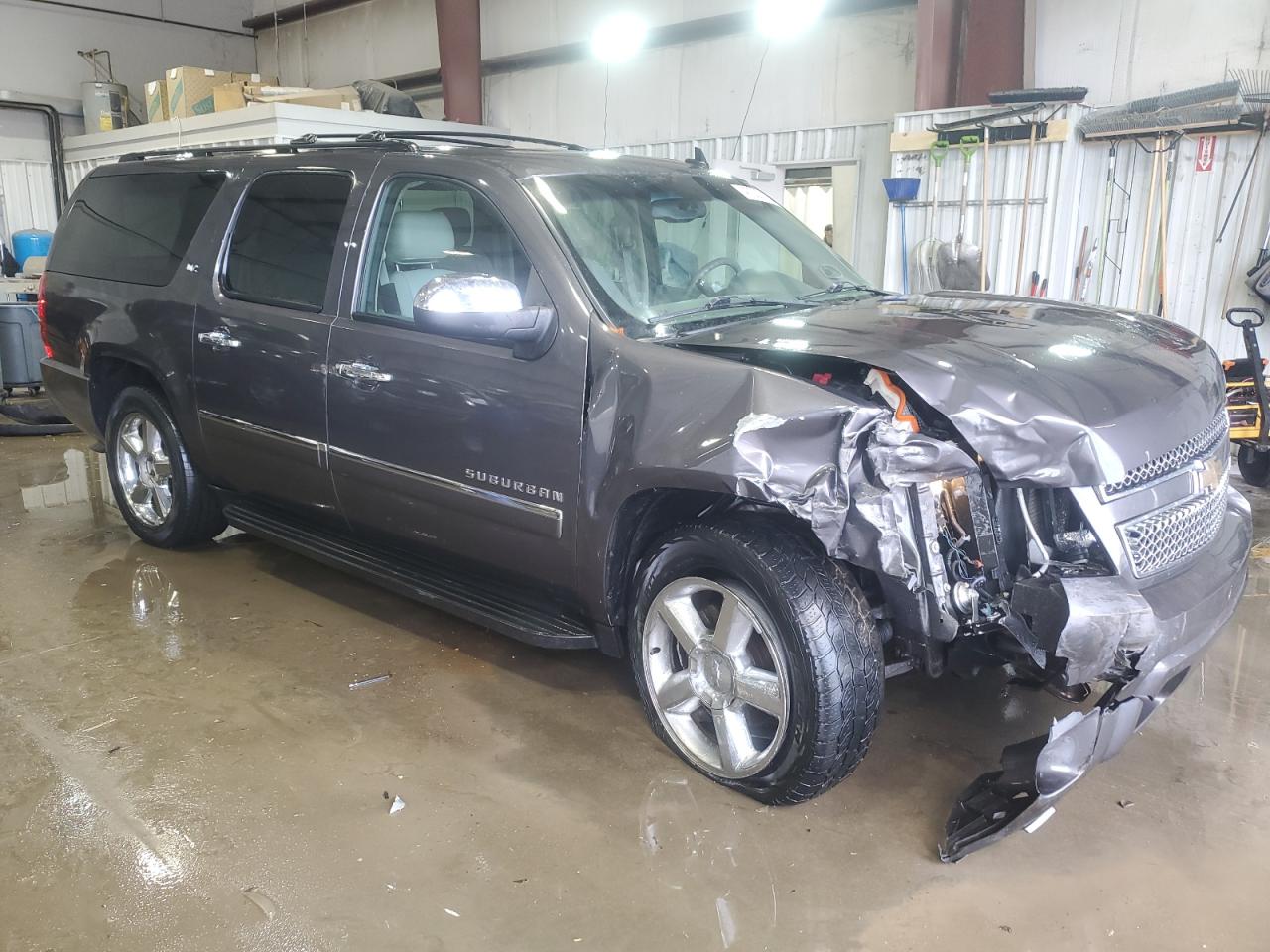 2011 Chevrolet Suburban VIN 1GNSKKE3XBR228210 Copart auction photo, front end damage thumbnail 4