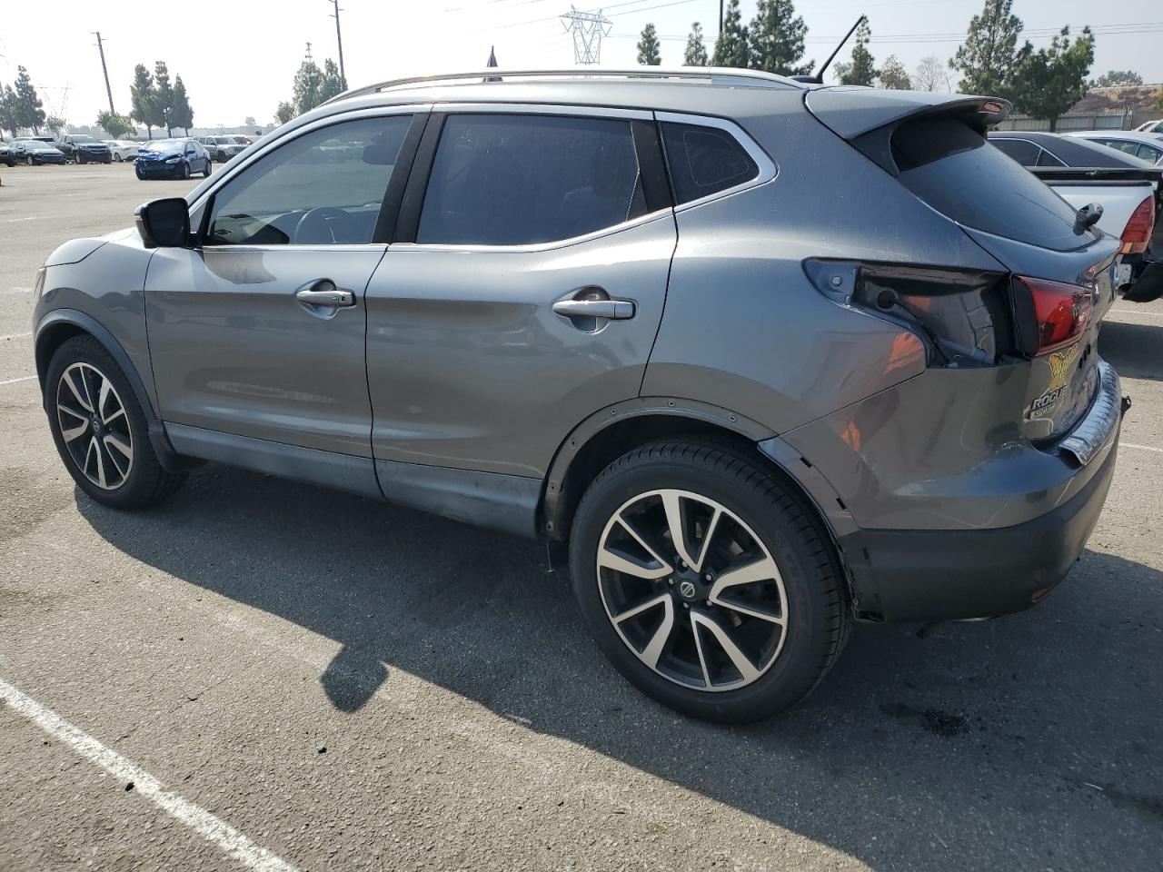 2019 Nissan Rogue VIN JN1BJ1CRXKW318376 Copart auction photo, rear end damage thumbnail 2