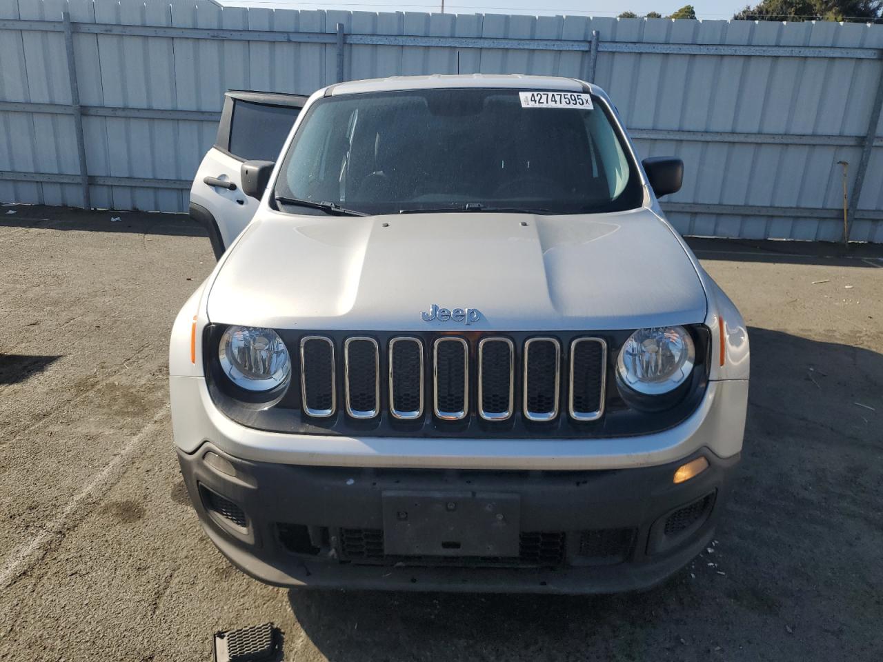 2017 Jeep Renegade VIN ZACCJBAB5HPG35193 Copart auction photo, vandalism damage thumbnail 5
