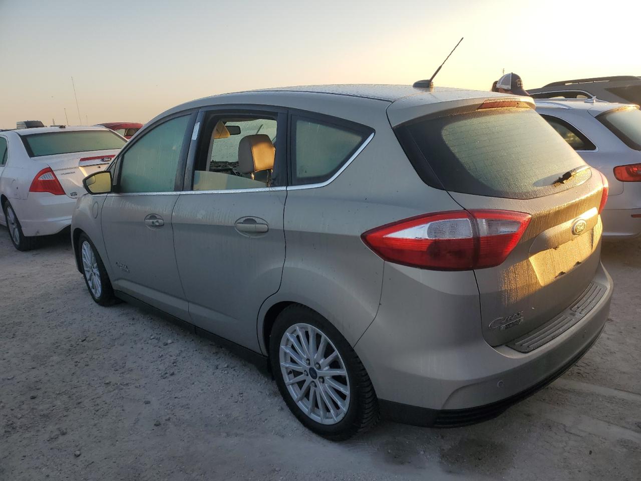 2016 Ford C-MAX VIN 1FADP5CU1GL119778 Copart auction photo, water/flood damage thumbnail 2