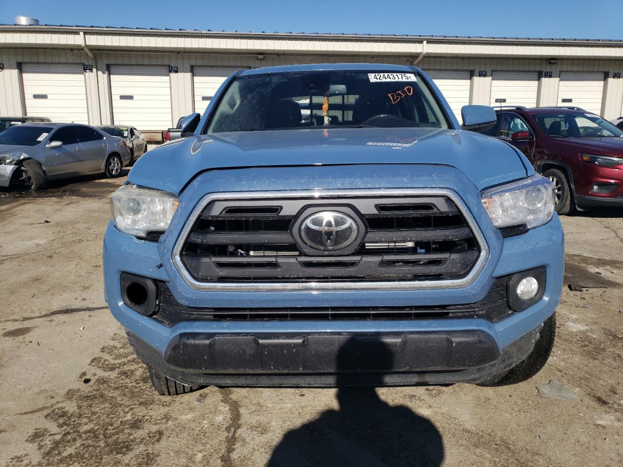 2019 Toyota Tacoma VIN 3TMBZ5DN0KM020749 Copart auction photo, side damage thumbnail 5