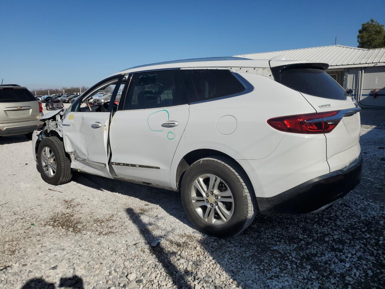 2019 Buick Enclave VIN 5GAERBKW5KJ275242 Copart auction photo, front end / side damage thumbnail 2