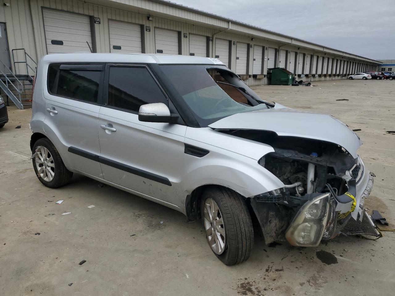 2013 KIA Soul VIN KNDJT2A68D7769529 Copart auction photo, rollover damage thumbnail 4