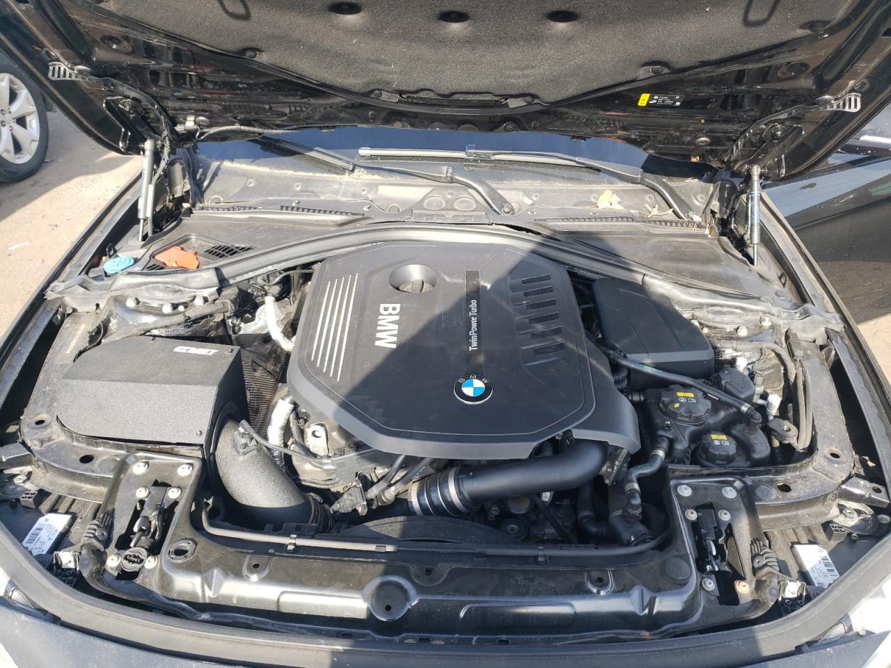 2018 BMW 3er VIN WBA8B7G59JNU95615 Copart auction photo, vandalism / top/roof damage thumbnail 11