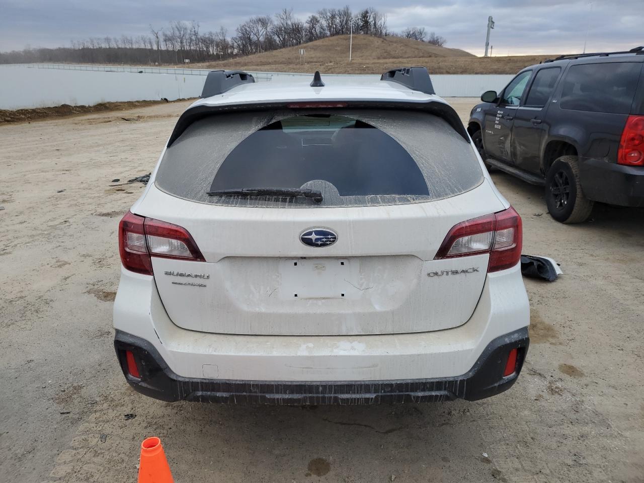 2018 Subaru Outback VIN 4S4BSANC2J3225544 Copart auction photo, front end damage thumbnail 6