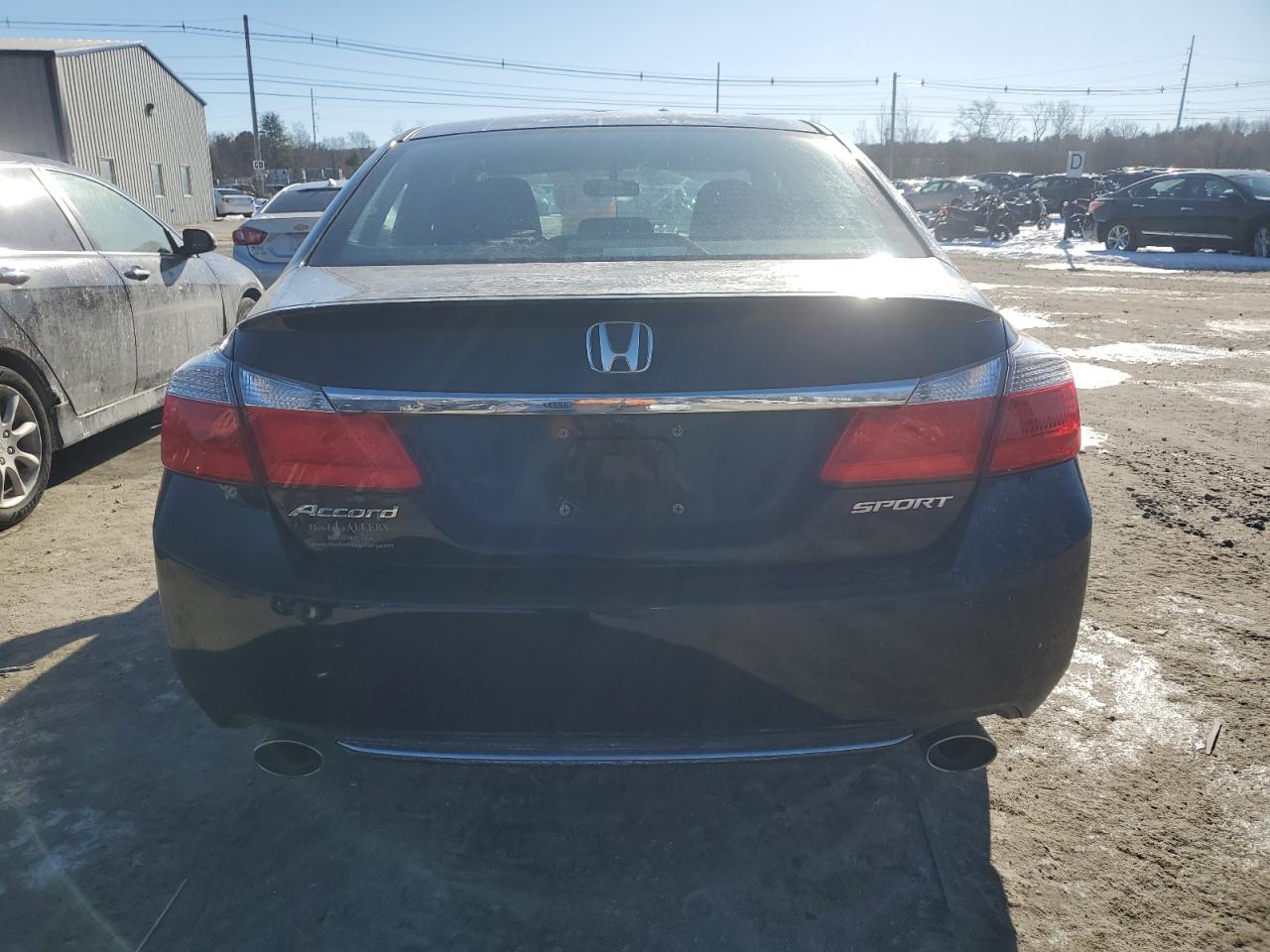 2015 Honda Accord VIN 1HGCR2F57FA165758 Copart auction photo, side damage thumbnail 6