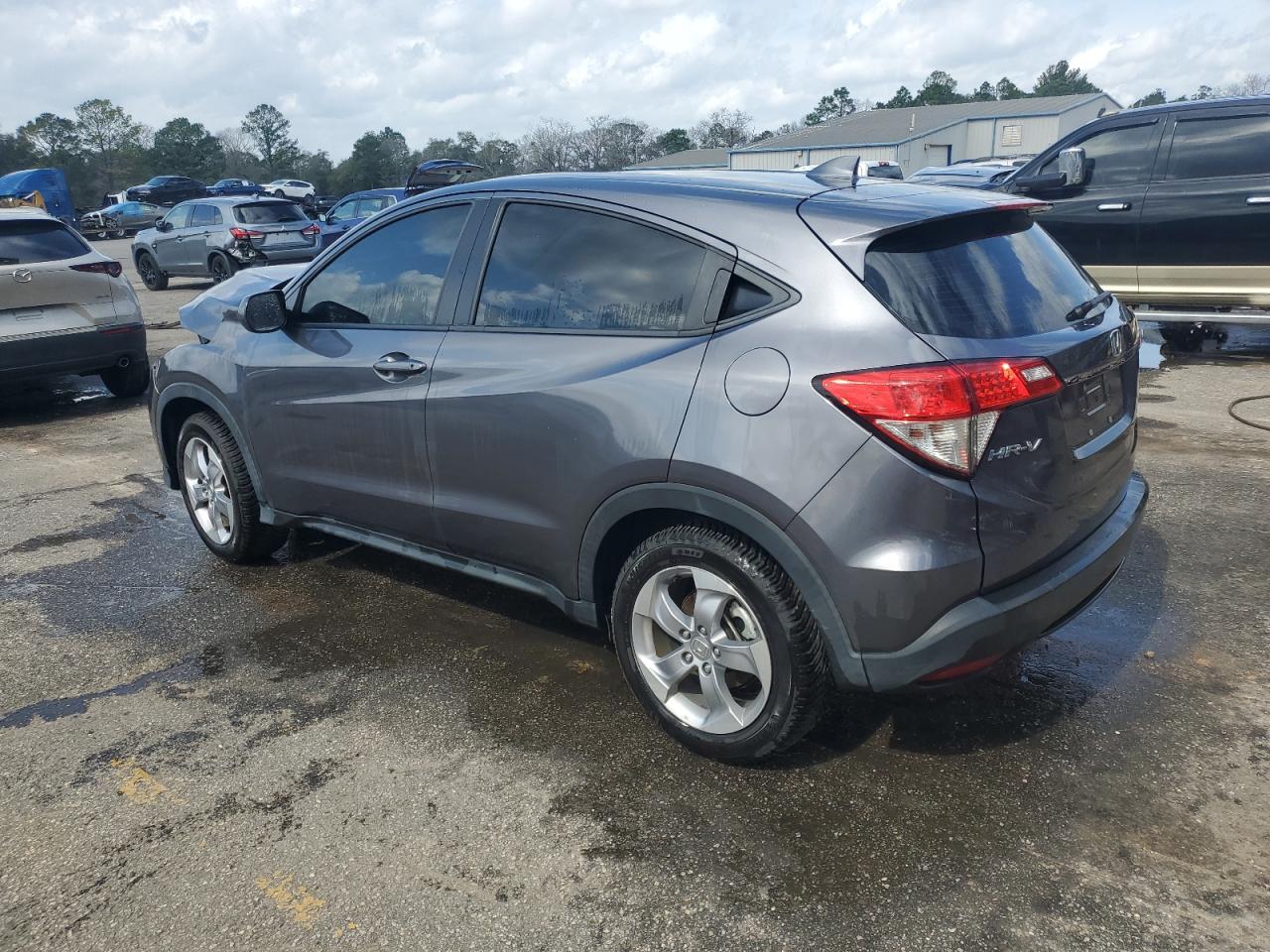 2021 Honda HR-V VIN 3CZRU5H32MM731212 Copart auction photo, front end damage thumbnail 2