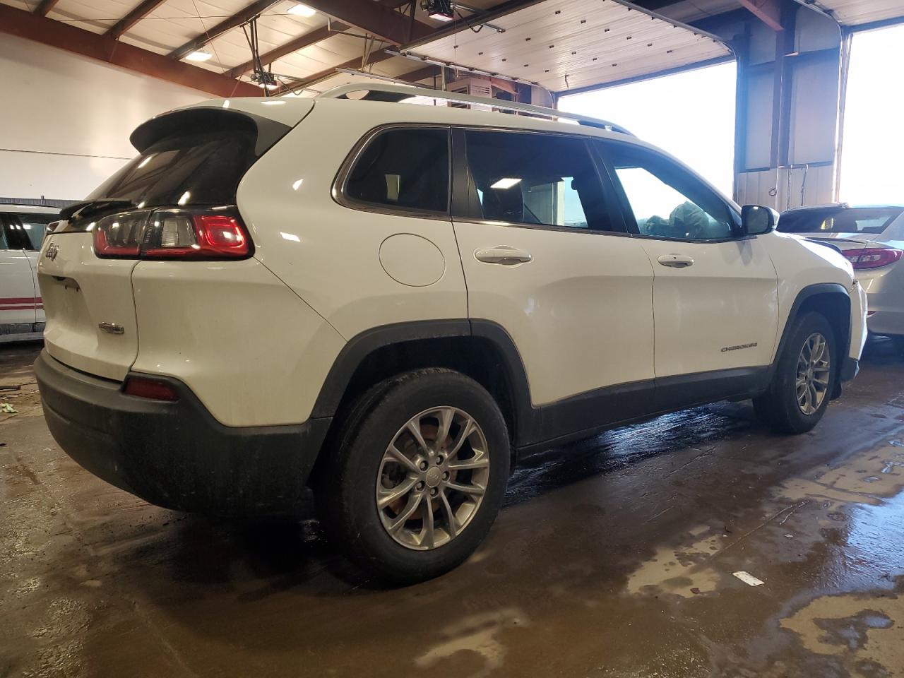 2020 Jeep Grand Cherokee VIN 1C4PJMLB2LD609460 Copart auction photo, front end / rear end damage thumbnail 3