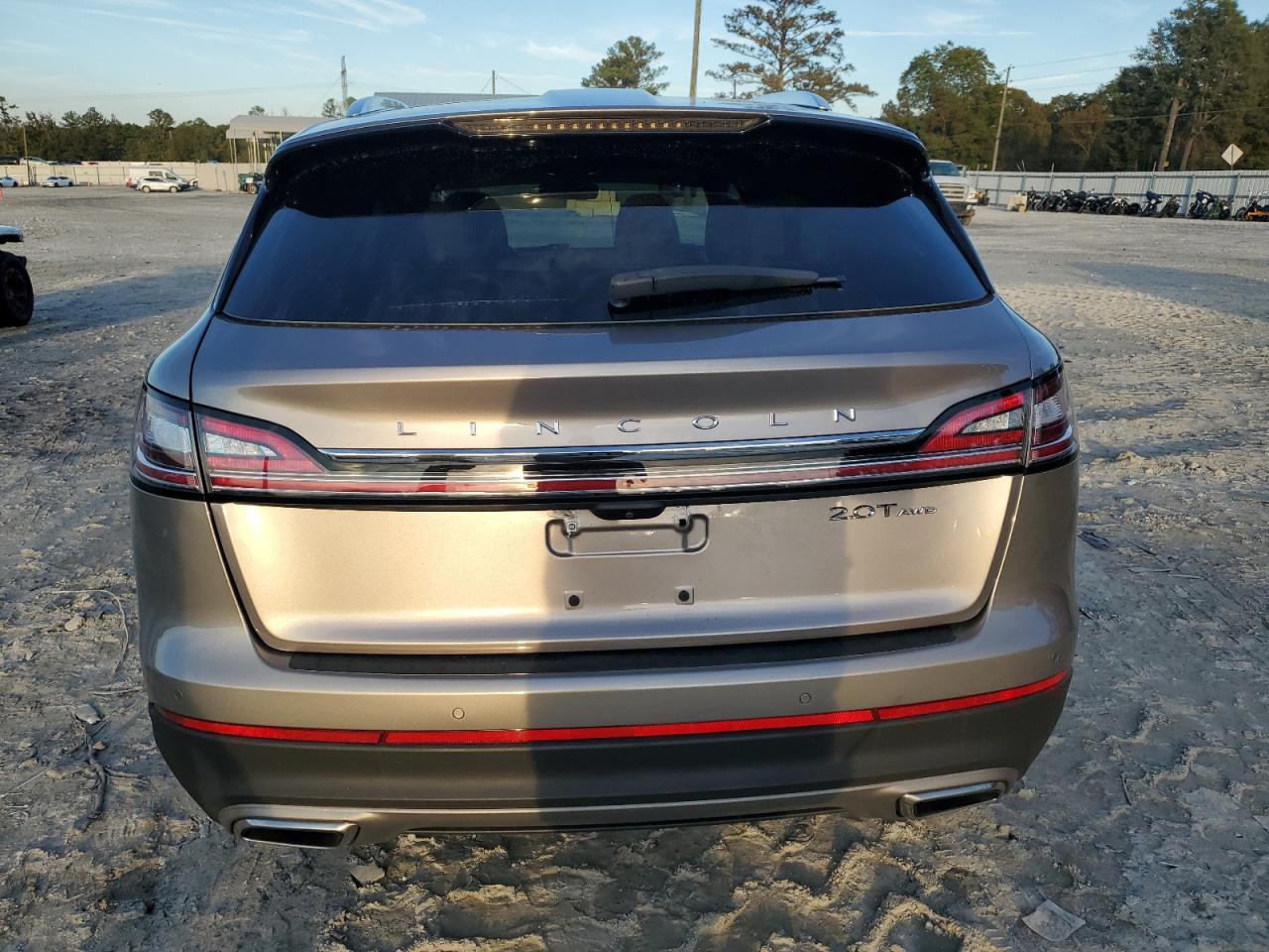 2019 Lincoln Nautilus VIN 2LMPJ8K99KBL56745 Copart auction photo, side / front end damage thumbnail 6