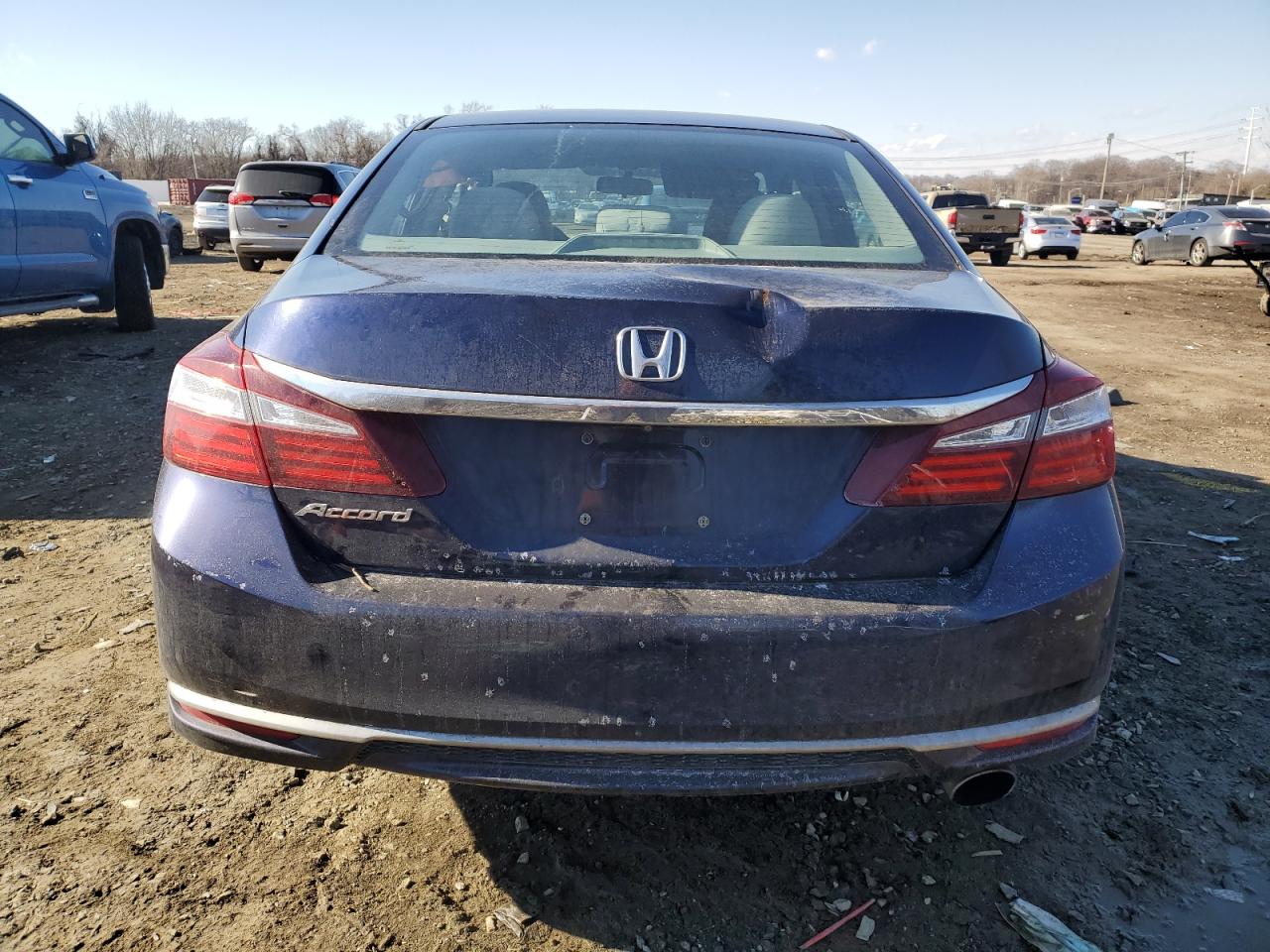 2017 Honda Accord VIN 1HGCR2F35HA008019 Copart auction photo, side / minor dent/scratches damage thumbnail 6