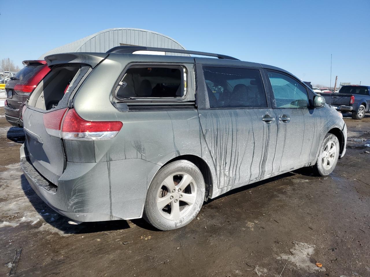 2013 Toyota Sienna VIN 5TDKK3DC5DS376091 Copart auction photo, rear end / side damage thumbnail 3