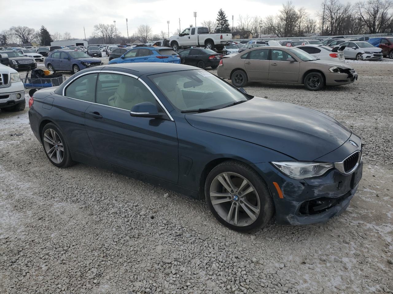 2016 BMW 4er VIN WBA3T1C55GP822924 Copart auction photo, side / front end damage thumbnail 4
