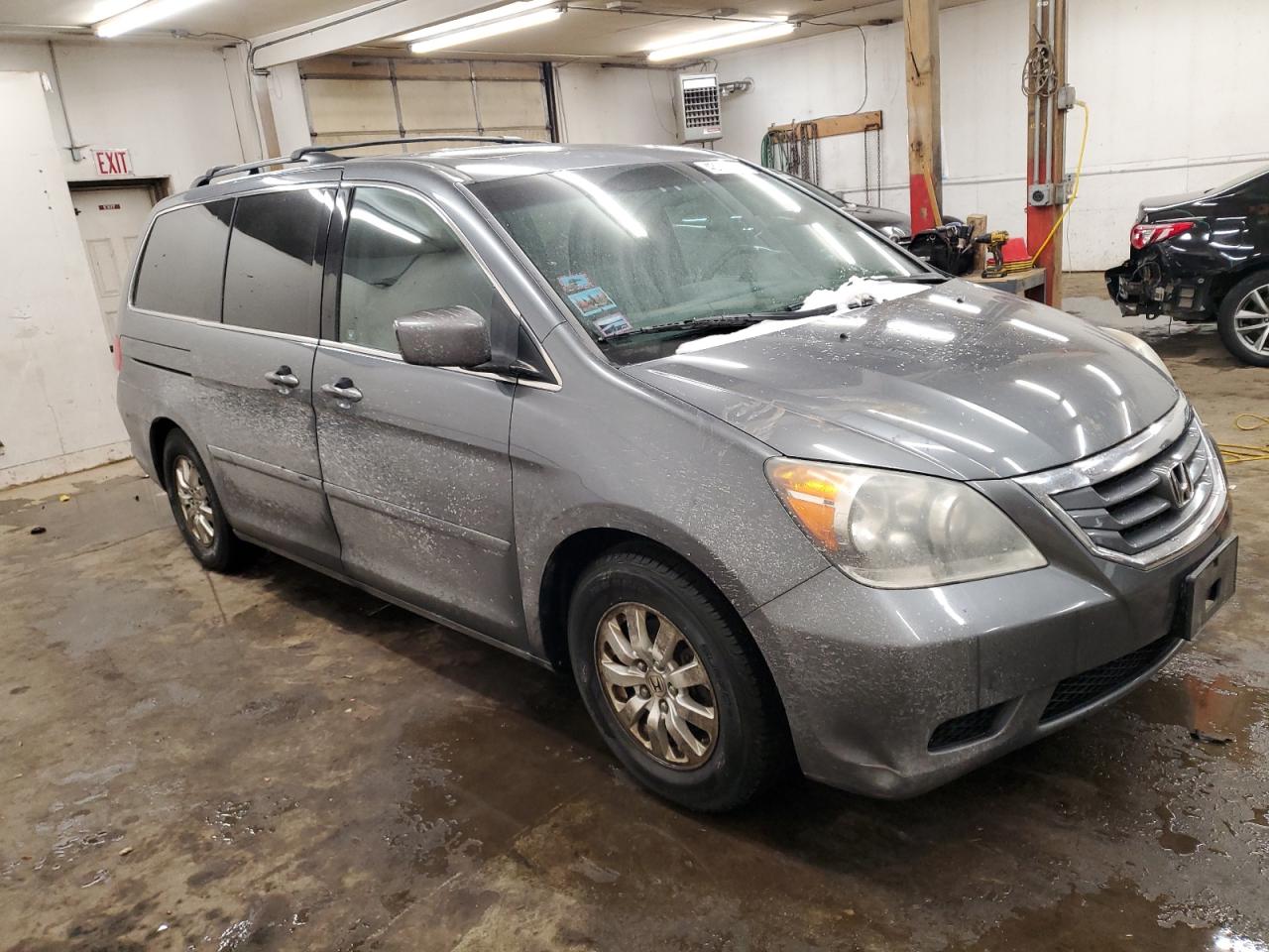 2010 Honda Odyssey VIN 5FNRL3H63AB087257 Copart auction photo, minor dent/scratches damage thumbnail 4