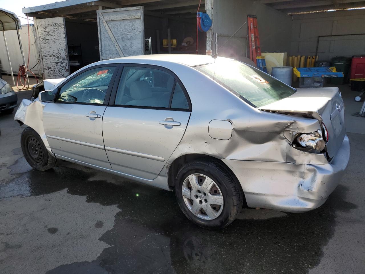 2005 Toyota Corolla VIN 1NXBR32E55Z442471 Copart auction photo, front end / rear end damage thumbnail 2