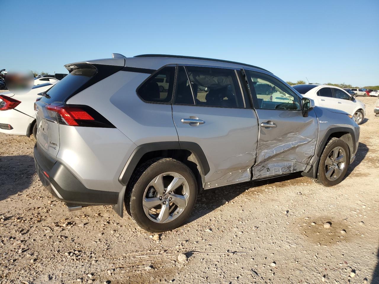 2019 Toyota RAV 4 VIN JTMDWRFVXKD512352 Copart auction photo, side damage thumbnail 3