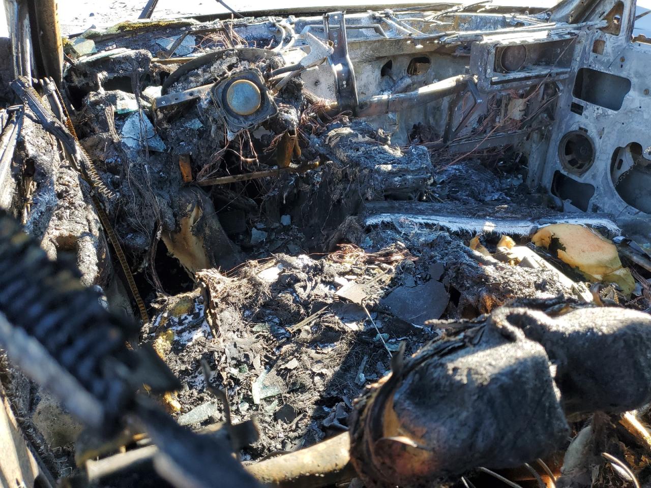 2006 Cadillac Escalade VIN 1GYEK63N76R108933 Copart auction photo, burn / burn - interior damage thumbnail 8