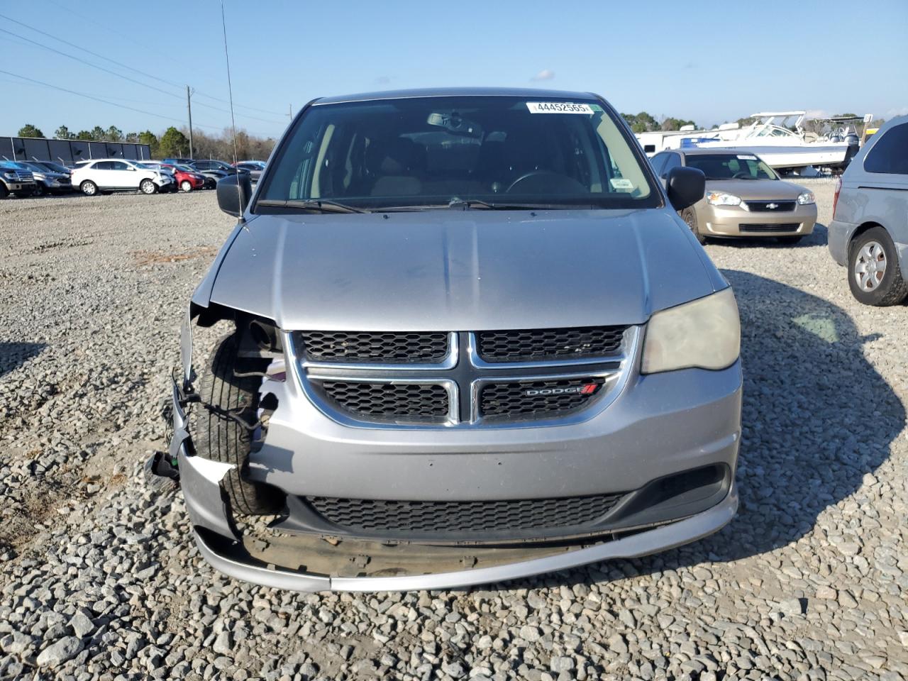 2013 Dodge Caravan VIN 2C4RDGBG6DR778880 Copart auction photo, front end damage thumbnail 5