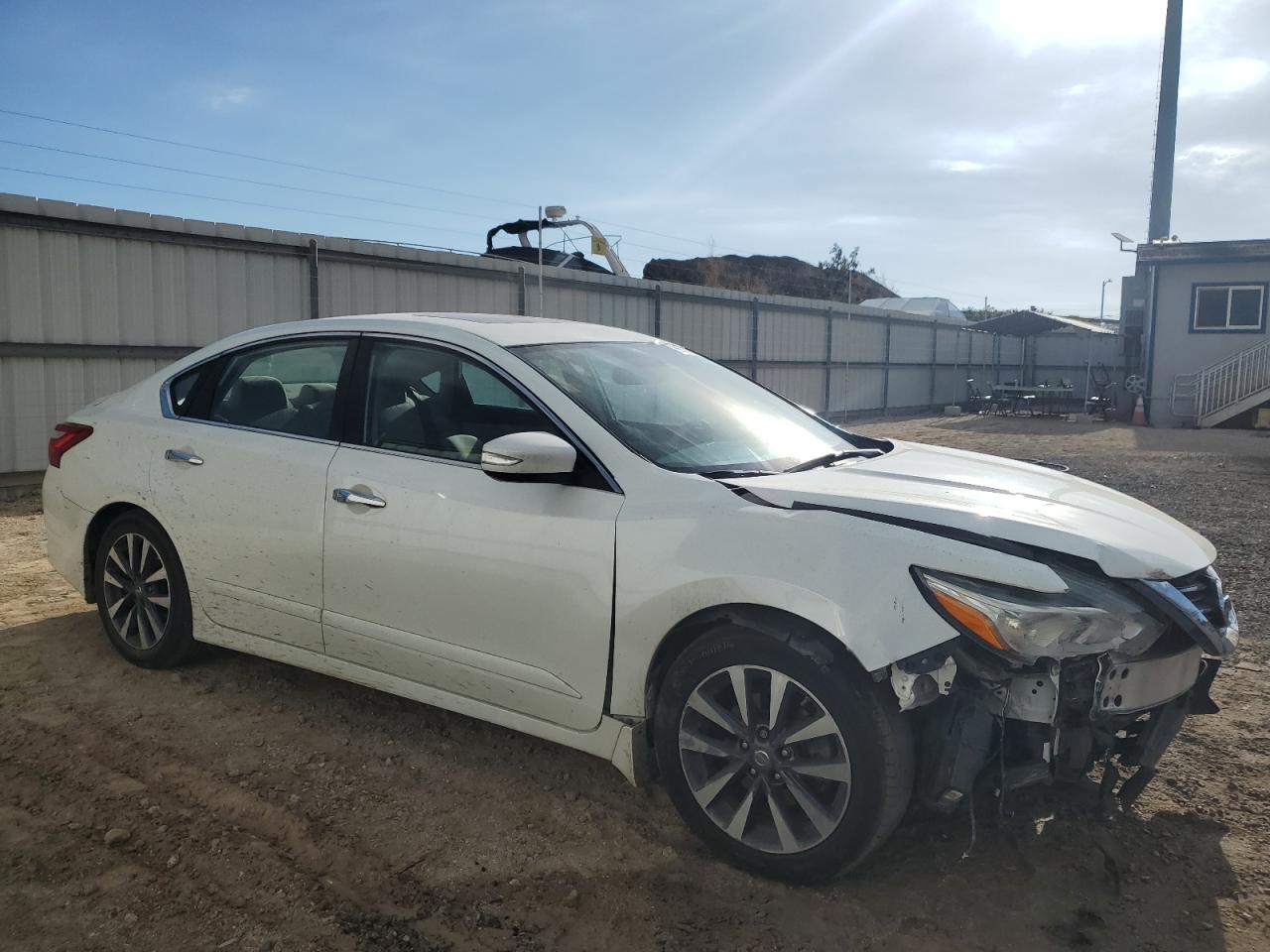 2017 Nissan Altima VIN 1N4AL3AP2HC241891 Copart auction photo, front end damage thumbnail 4