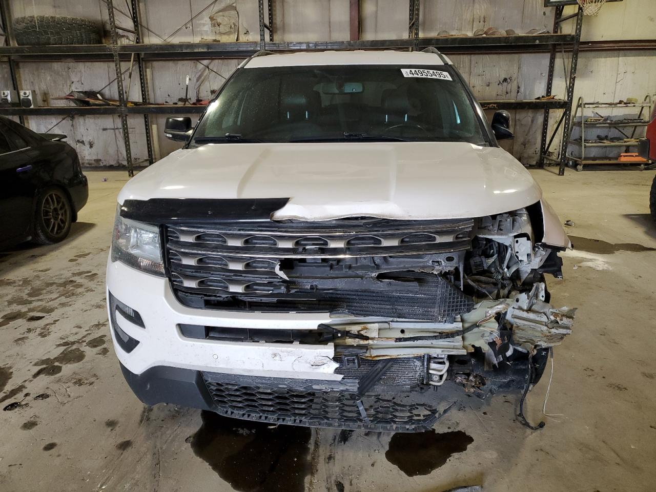 2017 Ford Explorer VIN 1FM5K7DH7HGC04639 Copart auction photo, front end / minor dent/scratches damage thumbnail 5