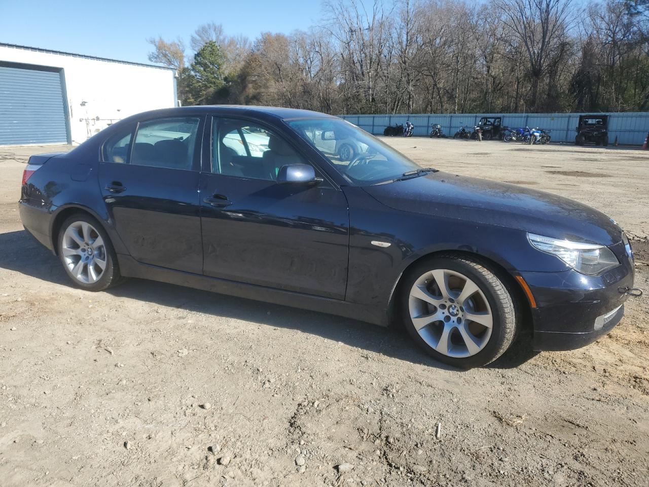 2009 BMW 5er VIN WBANW13519C160978 Copart auction photo, undercarriage / minor dent/scratches damage thumbnail 4