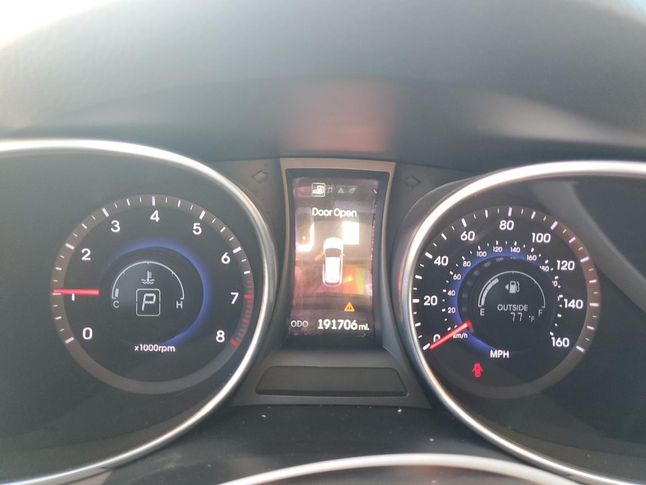 2016 Hyundai Santa Fe VIN 5XYZU3LB9GG374153 Copart auction photo, rear end / minor dent/scratches damage thumbnail 9