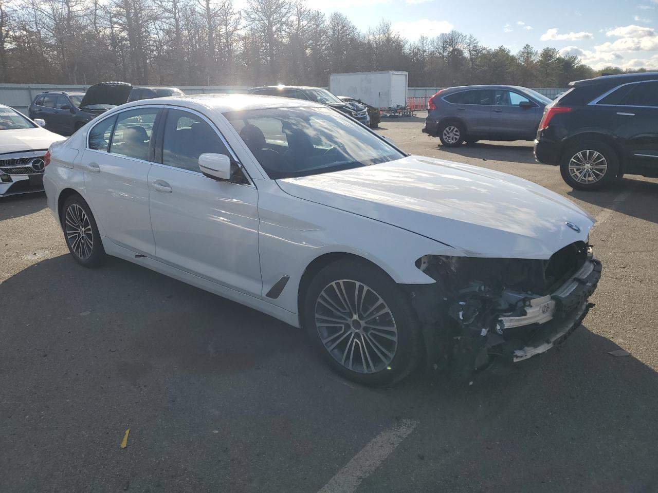 2020 BMW 5er VIN WBAJR7C09LCE07428 Copart auction photo, front end / minor dent/scratches damage thumbnail 4