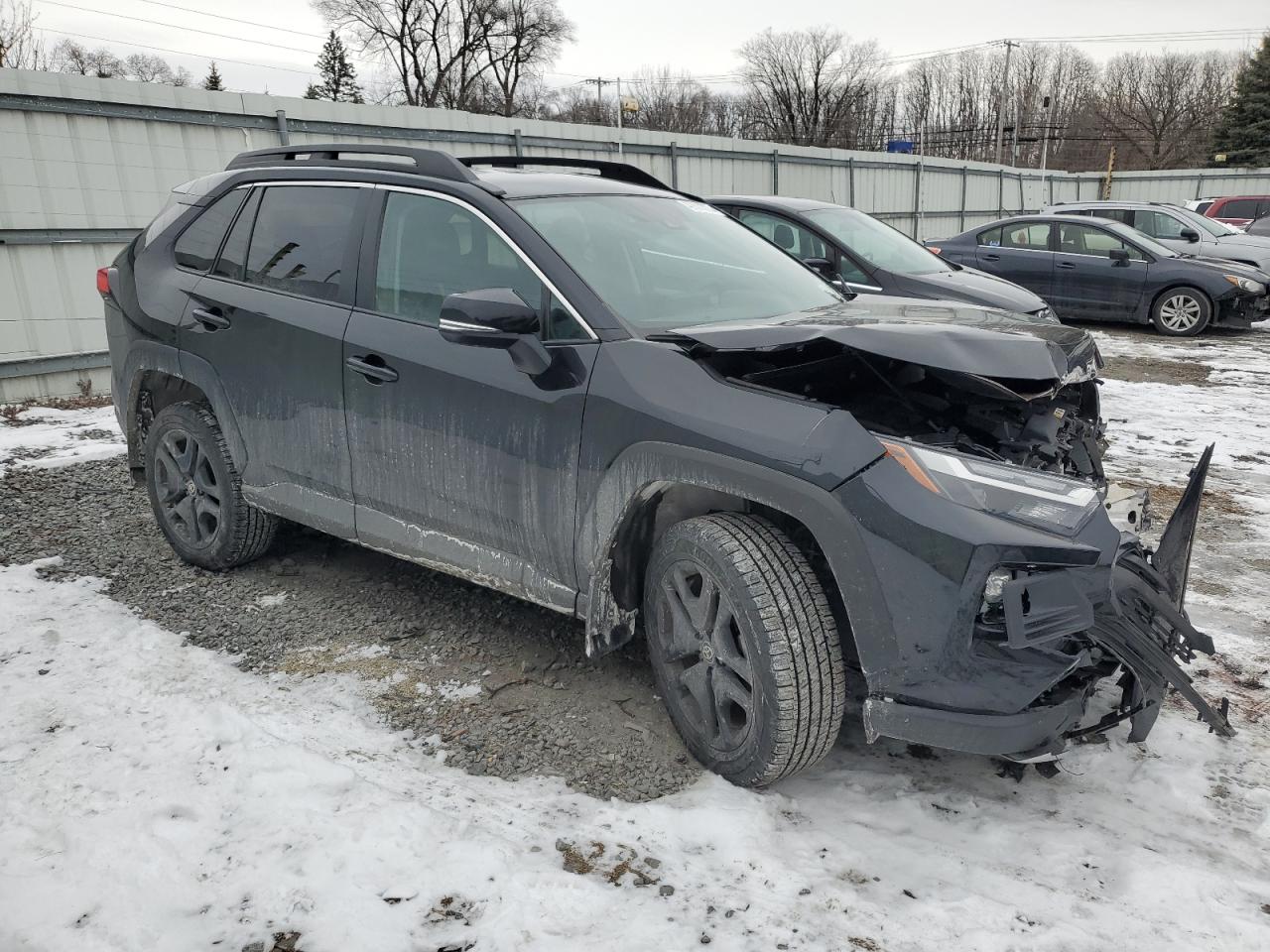 2022 Toyota RAV 4 VIN 2T3J1RFV7NW276901 Copart auction photo, front end / mechanical damage thumbnail 4