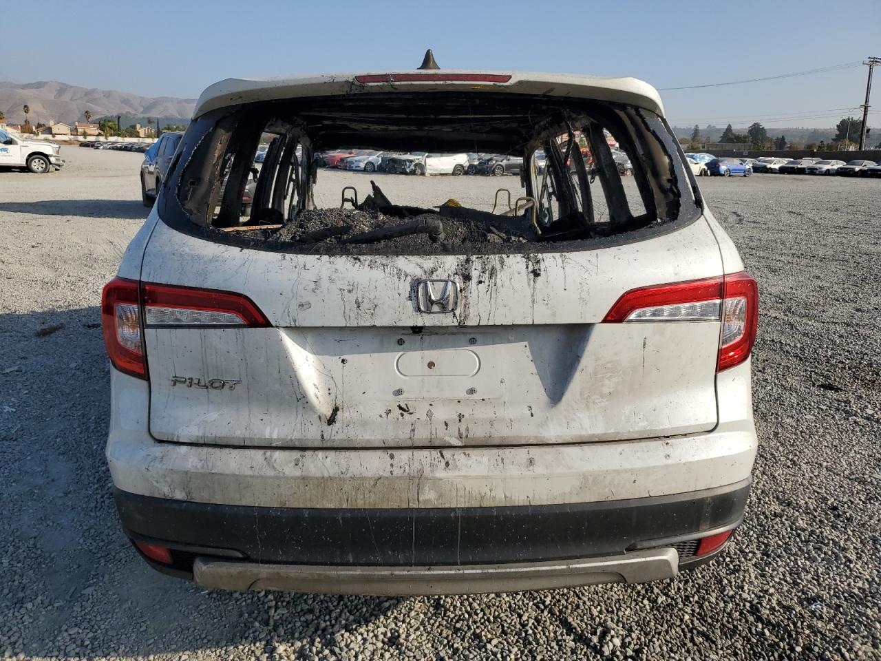 2021 Honda Pilot VIN 5FNYF5H31MB037160 Copart auction photo, burn damage thumbnail 6