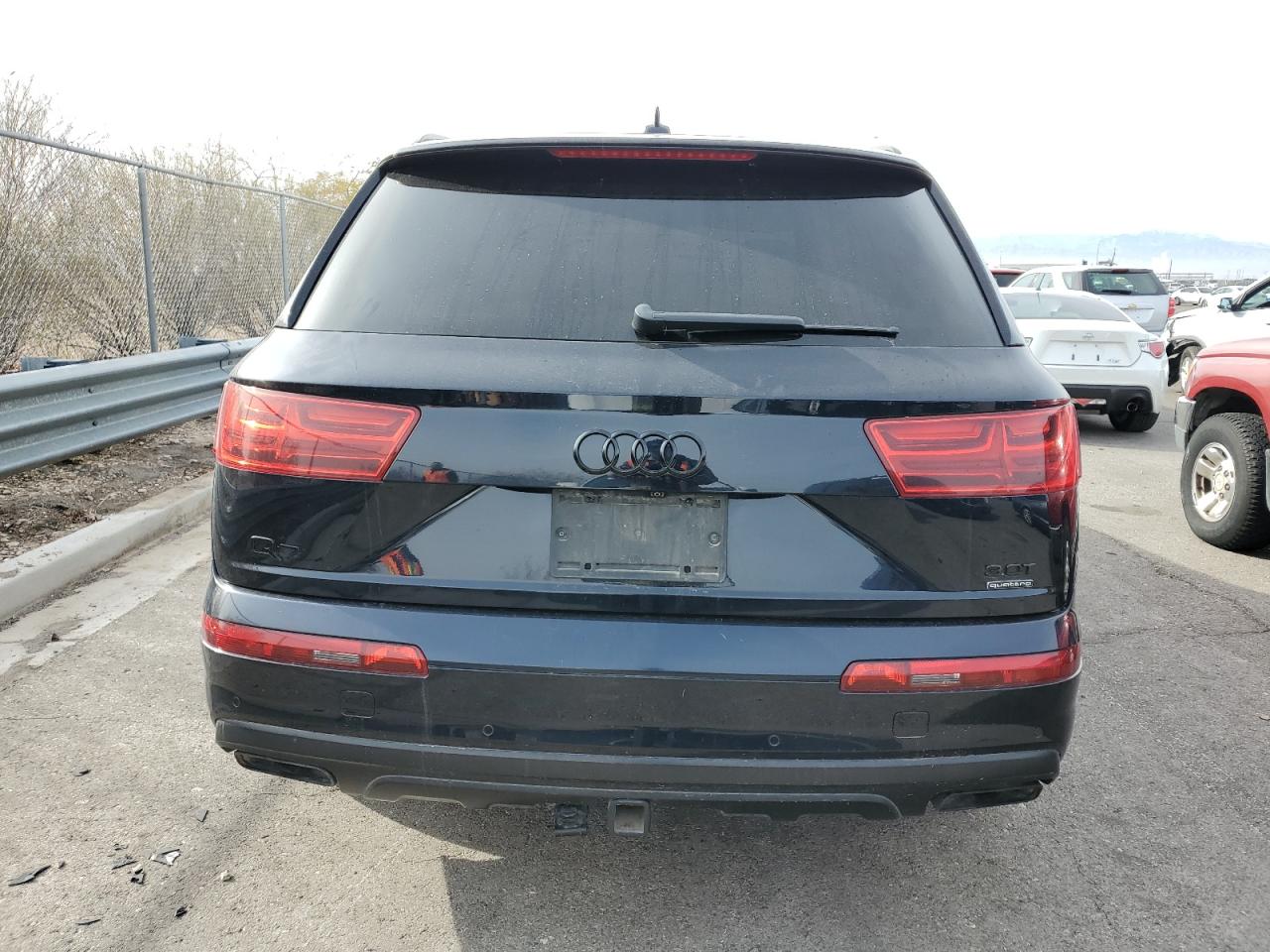 2017 Audi Q7 VIN WA1LAAF74HD021789 Copart auction photo, front end damage thumbnail 6