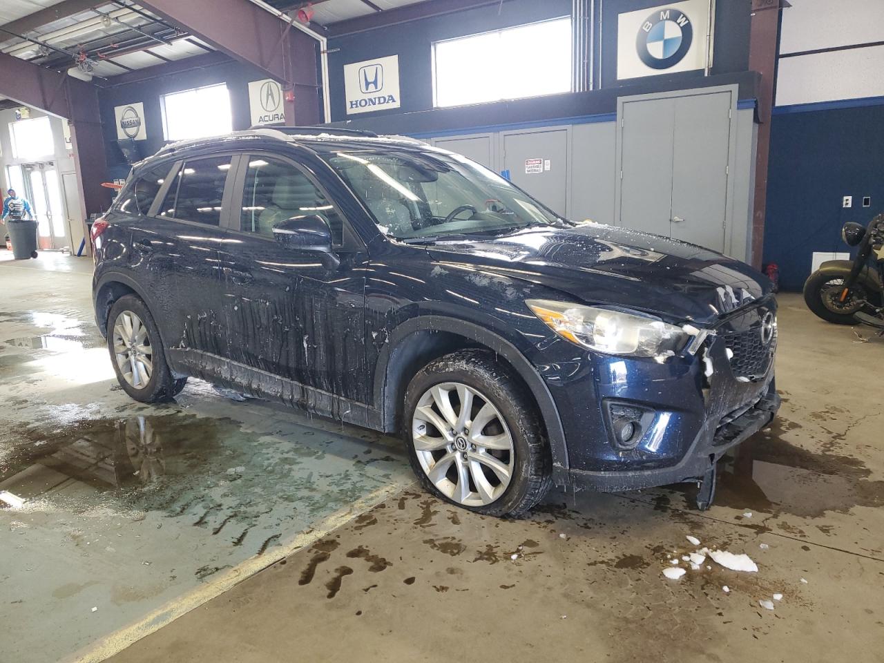 2015 Mazda CX-5 VIN JM3KE4DY8F0499180 Copart auction photo, front end / rear end damage thumbnail 4