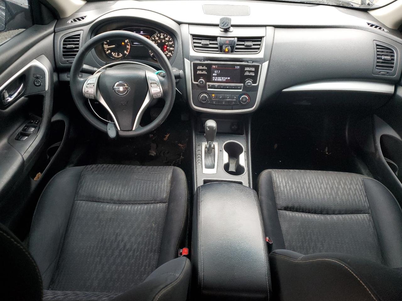 2017 Nissan Altima VIN 1N4AL3AP5HN340452 Copart auction photo, rear end / minor dent/scratches damage thumbnail 8