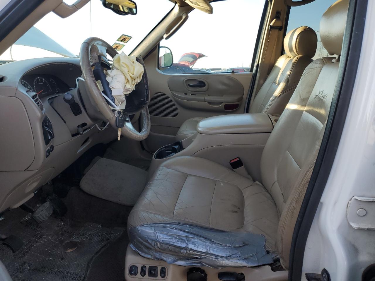 2003 Ford F-150 VIN 1FTRW08L53KB91637 Copart auction photo, front end / side damage thumbnail 7