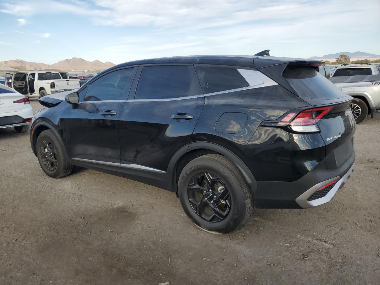 2023 KIA Sportage VIN KNDPU3AF4P7210903 Copart auction photo, front end damage thumbnail 2