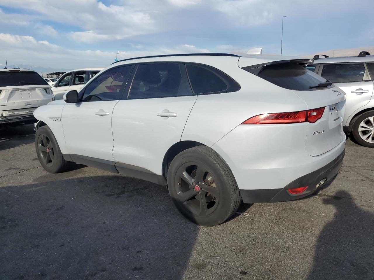 2017 Jaguar F-Pace VIN SADCJ2BN7HA099232 Copart auction photo, front end damage thumbnail 2