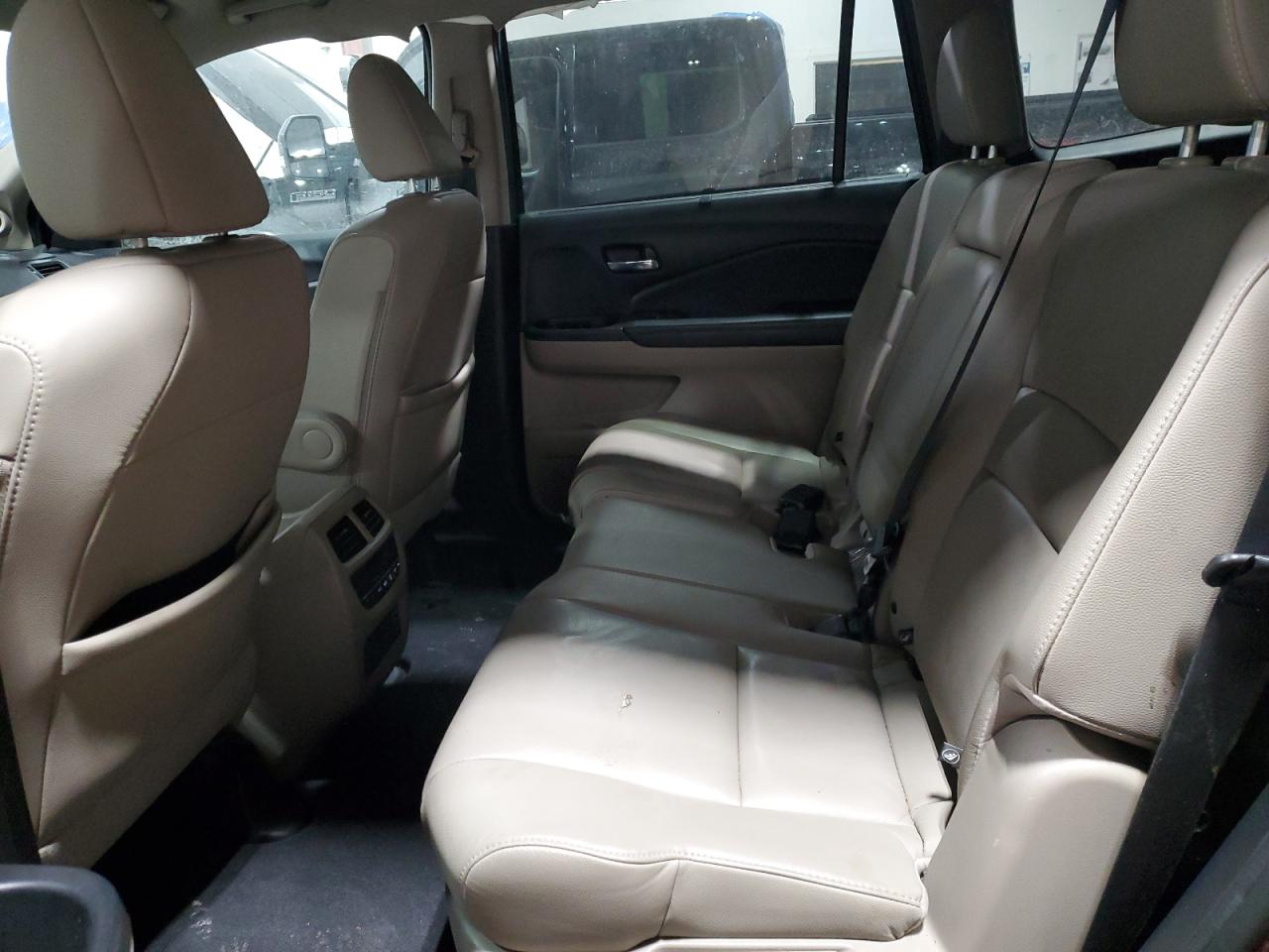 2019 Honda Pilot VIN 5FNYF6H58KB026774 Copart auction photo, side / rear end damage thumbnail 12