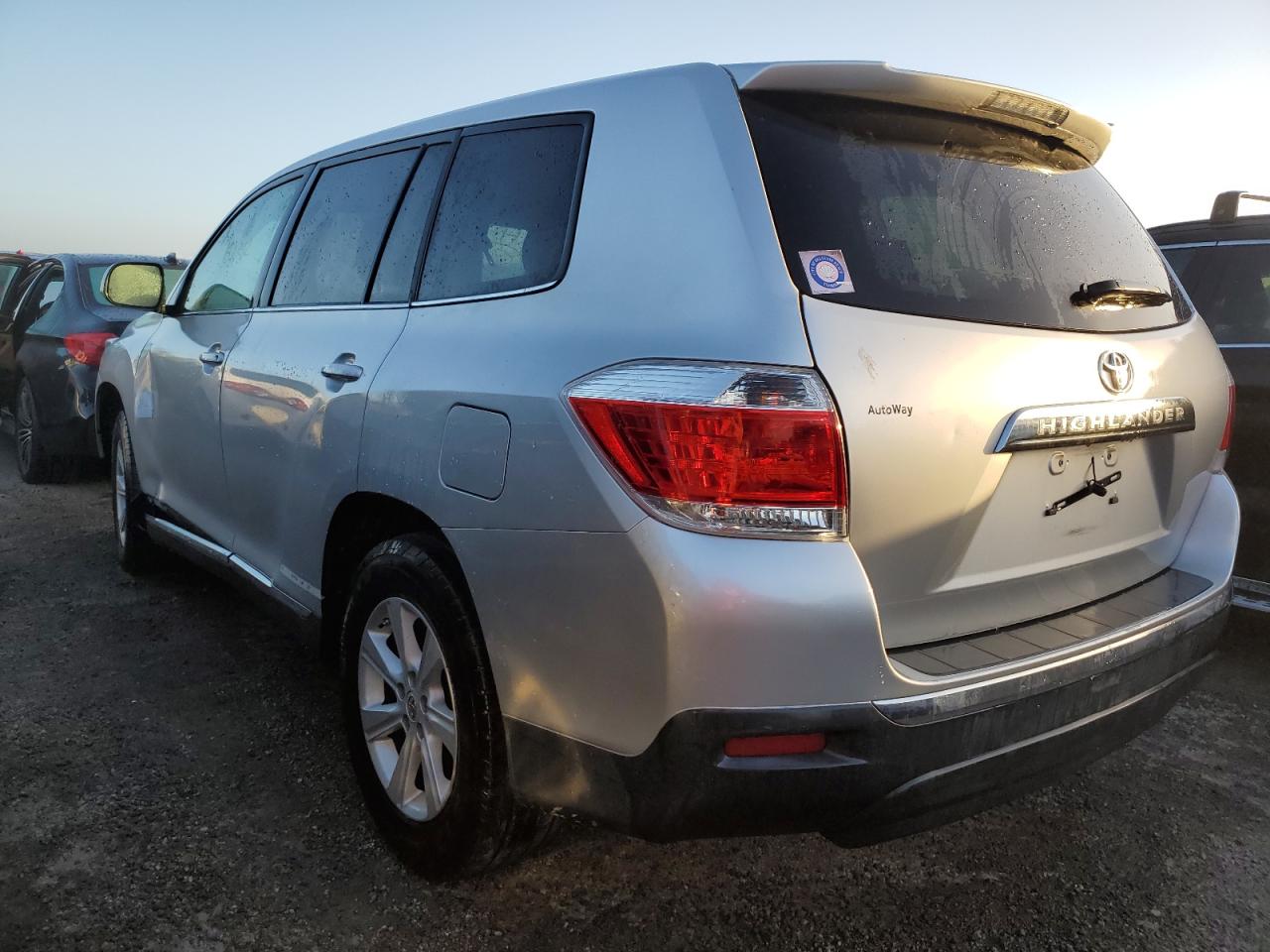 2012 Toyota Highlander VIN 5TDZK3EH6CS063347 Copart auction photo, water/flood damage thumbnail 2