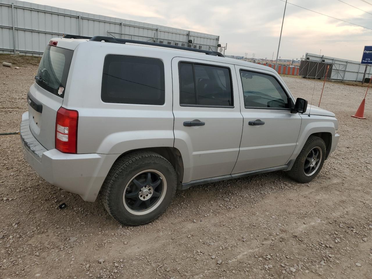 2007 Jeep Liberty (Patriot) VIN 1J8FT28W07D358278 Copart auction photo, mechanical damage thumbnail 3
