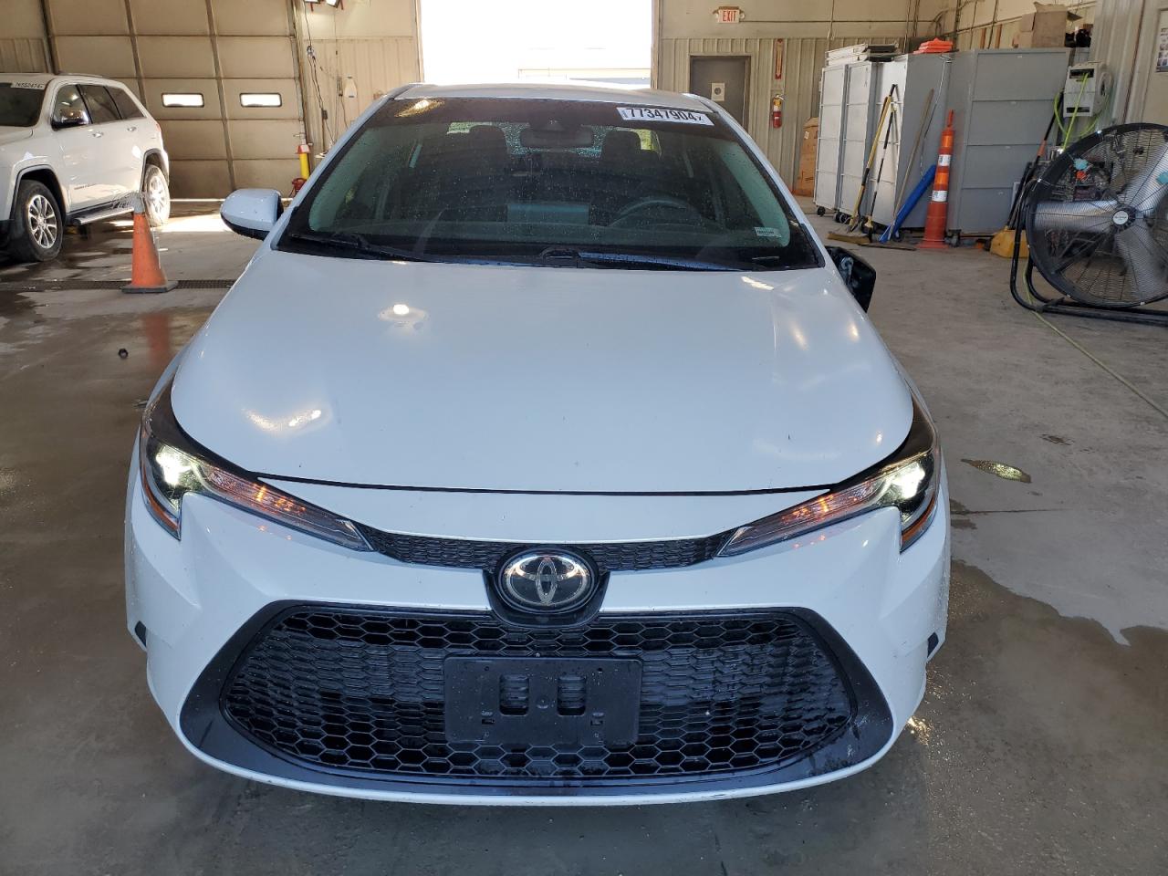 2022 Toyota Corolla VIN 5YFEPMAE4NP372599 Copart auction photo, side / front end damage thumbnail 5