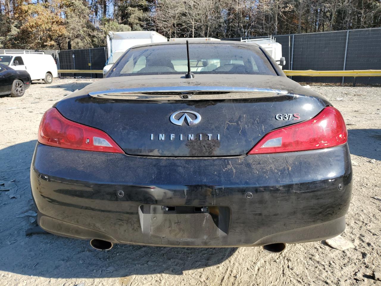 2011 Infiniti G VIN JN1CV6FE2BM952016 Copart auction photo, minor dent/scratches damage thumbnail 6