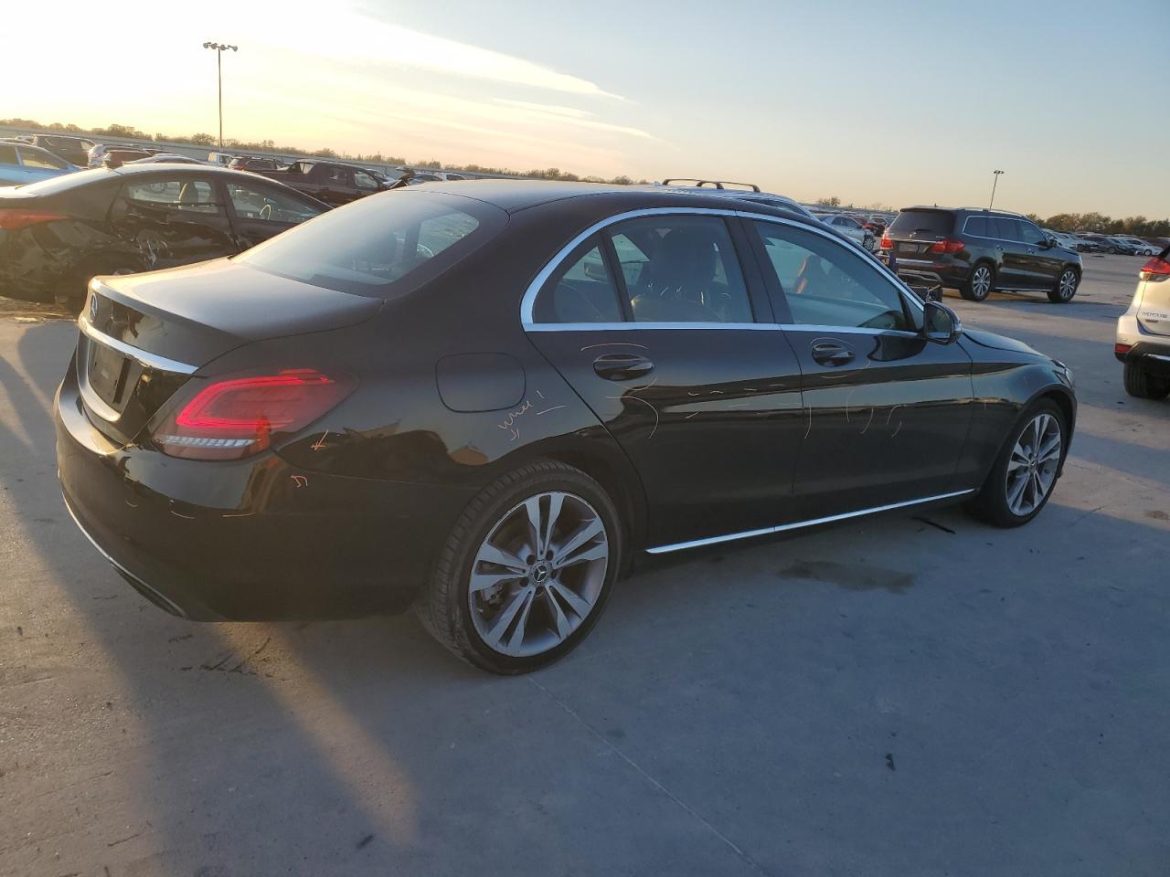 2019 Mercedes-Benz C-klasse VIN 55SWF8DB1KU289833 Copart auction photo, front end damage thumbnail 3