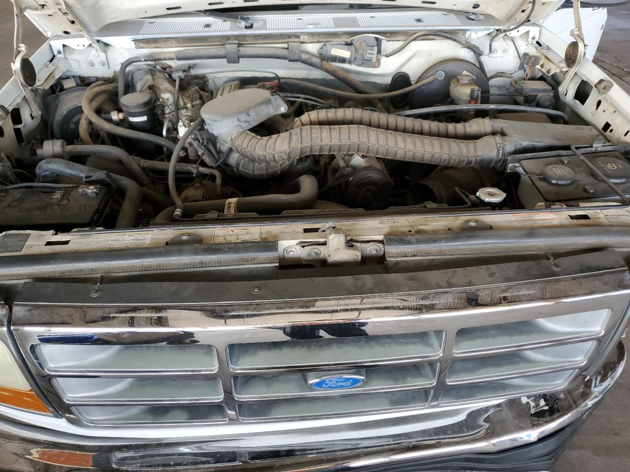 1995 Ford F-150 VIN 1FTEF14H7SLA53001 Copart auction photo, front end damage thumbnail 11