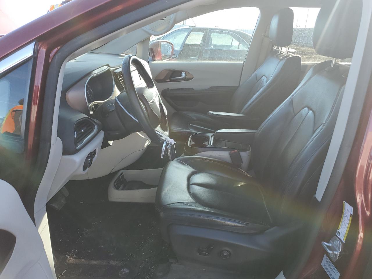 2017 Chrysler Pacifica VIN 2C4RC1BG5HR510196 Copart auction photo, front end / hail damage thumbnail 7